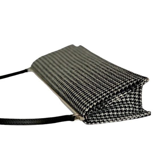 PUTU BY J. MacLear Houndstooth Clutch w/ Leather Strap - Picture 2 of 6